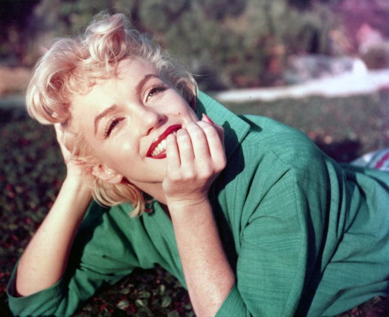 “¿Qué tal si dejamos a Marilyn en paz?”: Foto de Marilyn Monroe en revista de moda provoca indignación