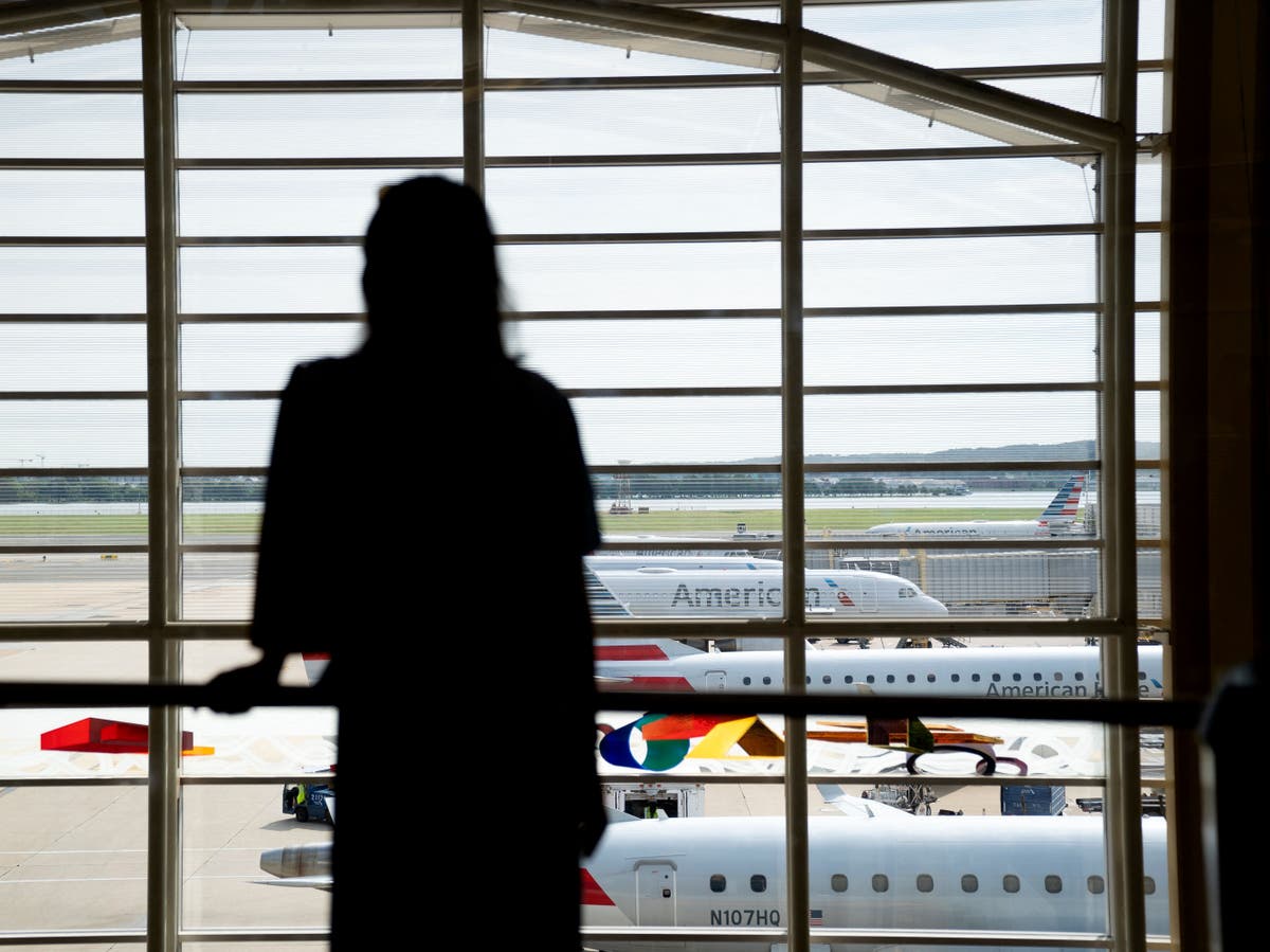 American Airlines sacó a una familia de un vuelo porque su hija de 13 años tiene necesidades especiales