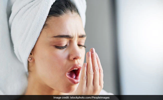 Bad Breath Causes: Nutritionist Nmami Agarwal Lists 3 Nutrient Deficiencies That Can Cause Bad Breath