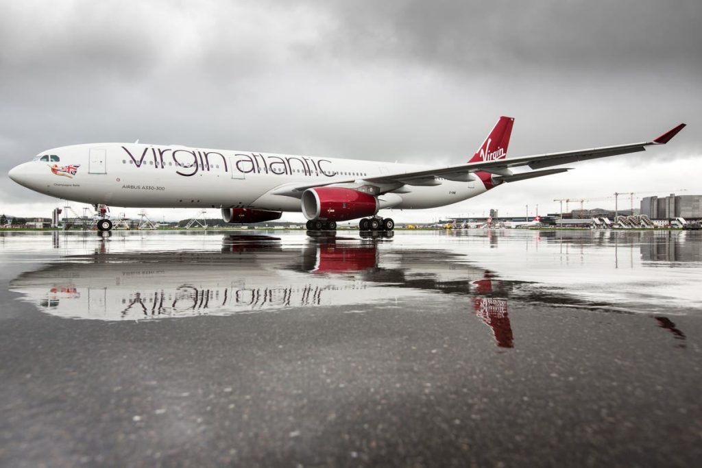 Más de 300 pasajeros del vuelo de Virgin de Johannesburgo a Heathrow quedaron varados en Barcelona tras secuestro